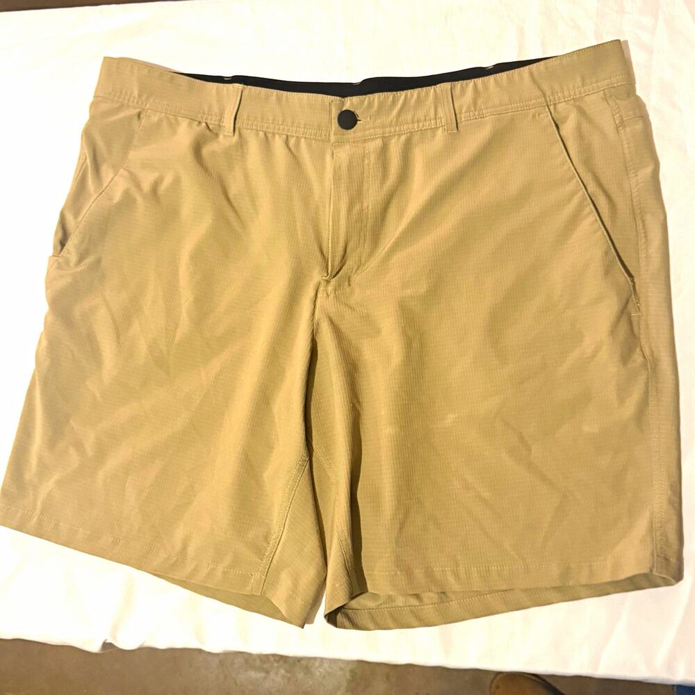 George Men's Golf Shorts Beige Solid Flat Front Pockets Button Belt Loops 44